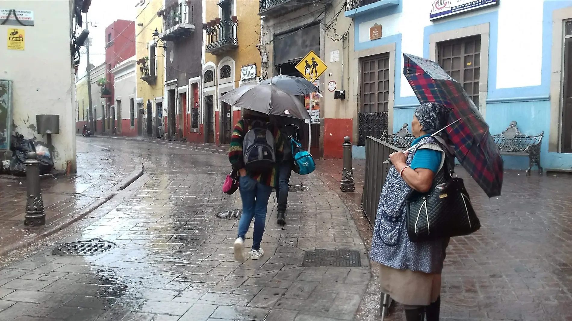 FRENTE FRIO OCASIONARA ALEJAMIENTO DE LLUVIAS  (2)